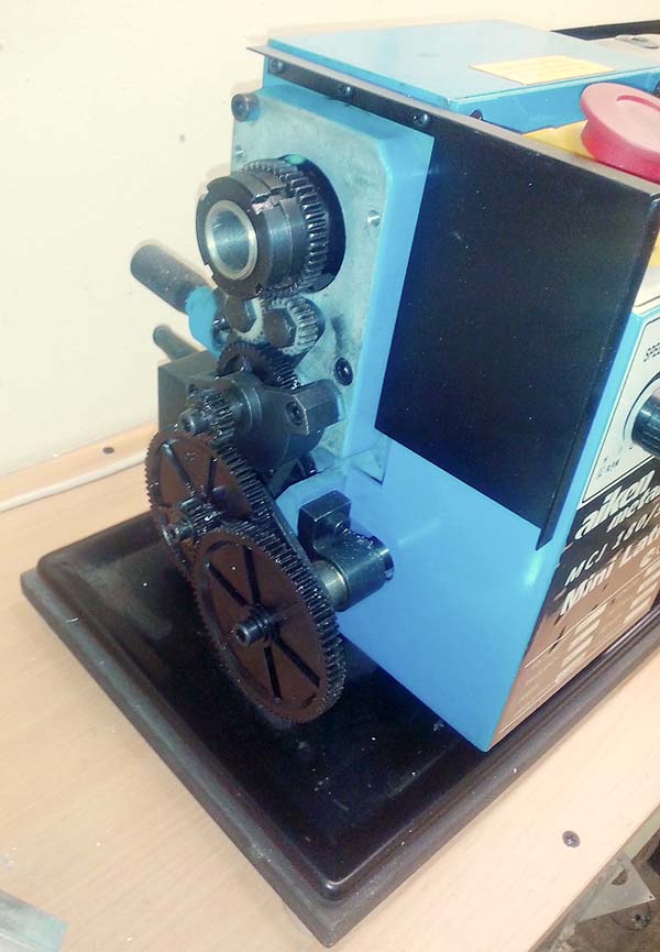 Aiken-180 Загальний вигляд токарного верстата